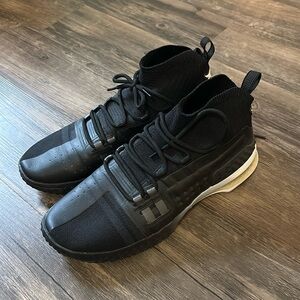 Project rock high top training shoes, great condition